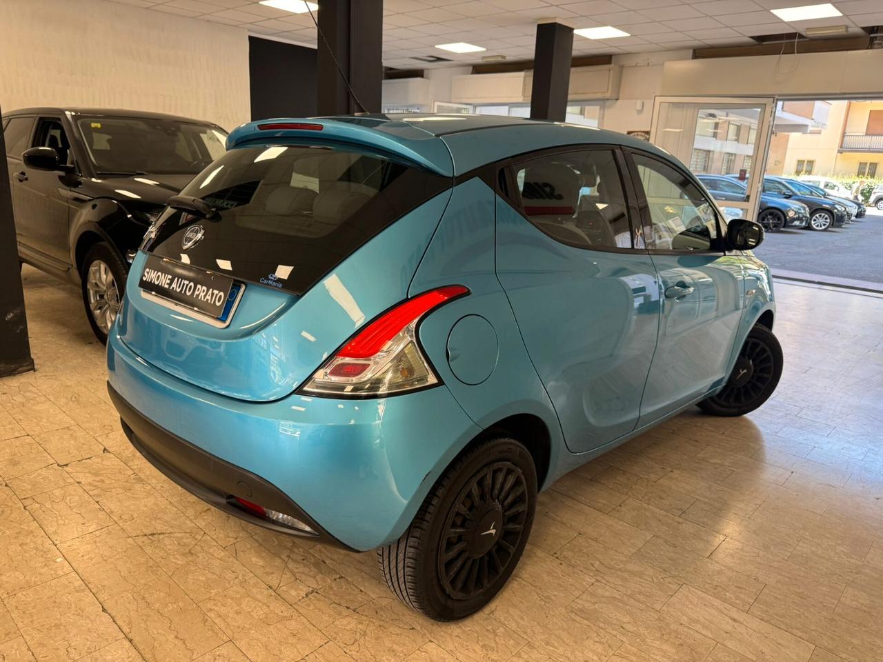 Lancia Ypsilon 1.2 69 CV 5 porte GPL Ecochic Gold -neopatentati
