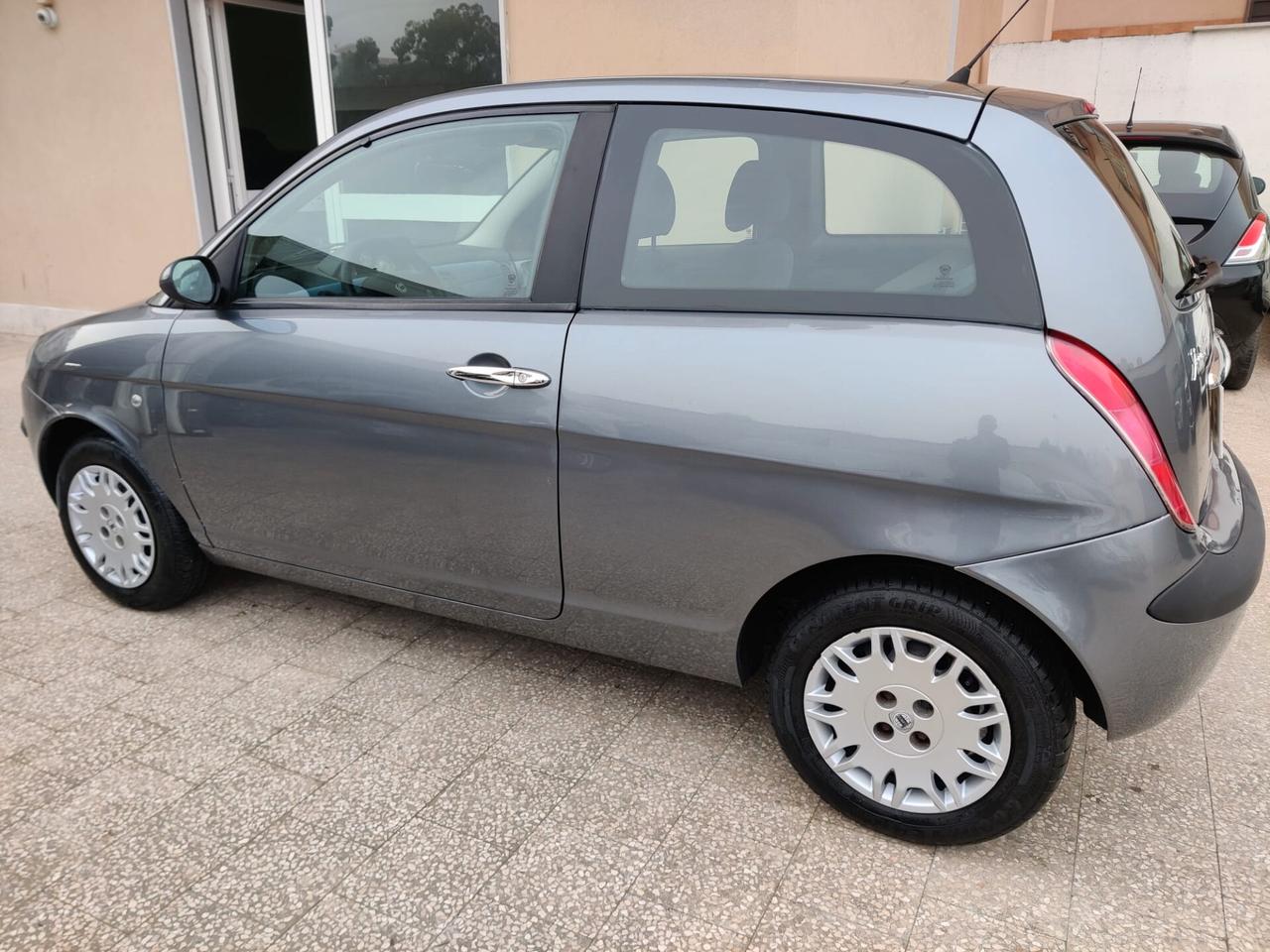 Lancia Ypsilon 1.2 Benzina