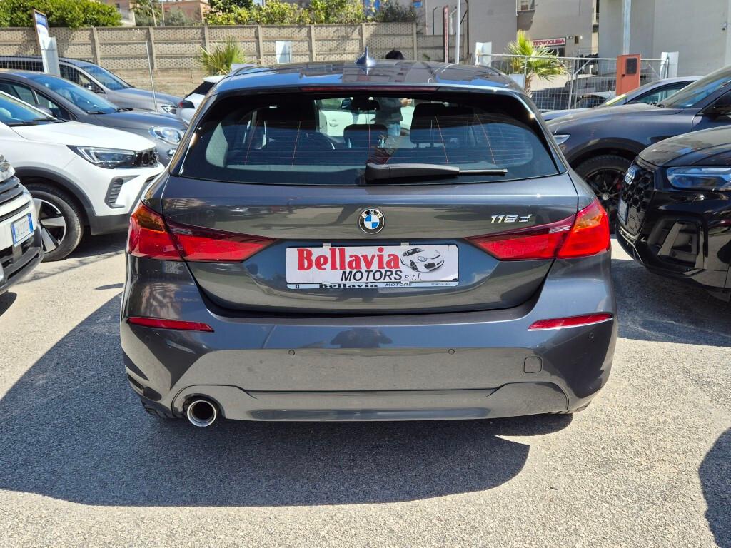 BMW NEW 116d Business Advantage