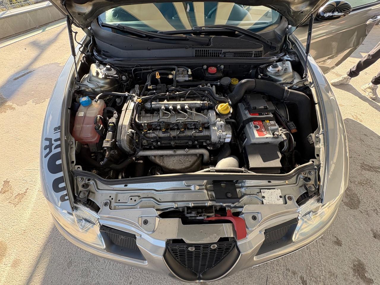 Alfa Romeo GT 1.9 MJT 16V DA AMATORE!