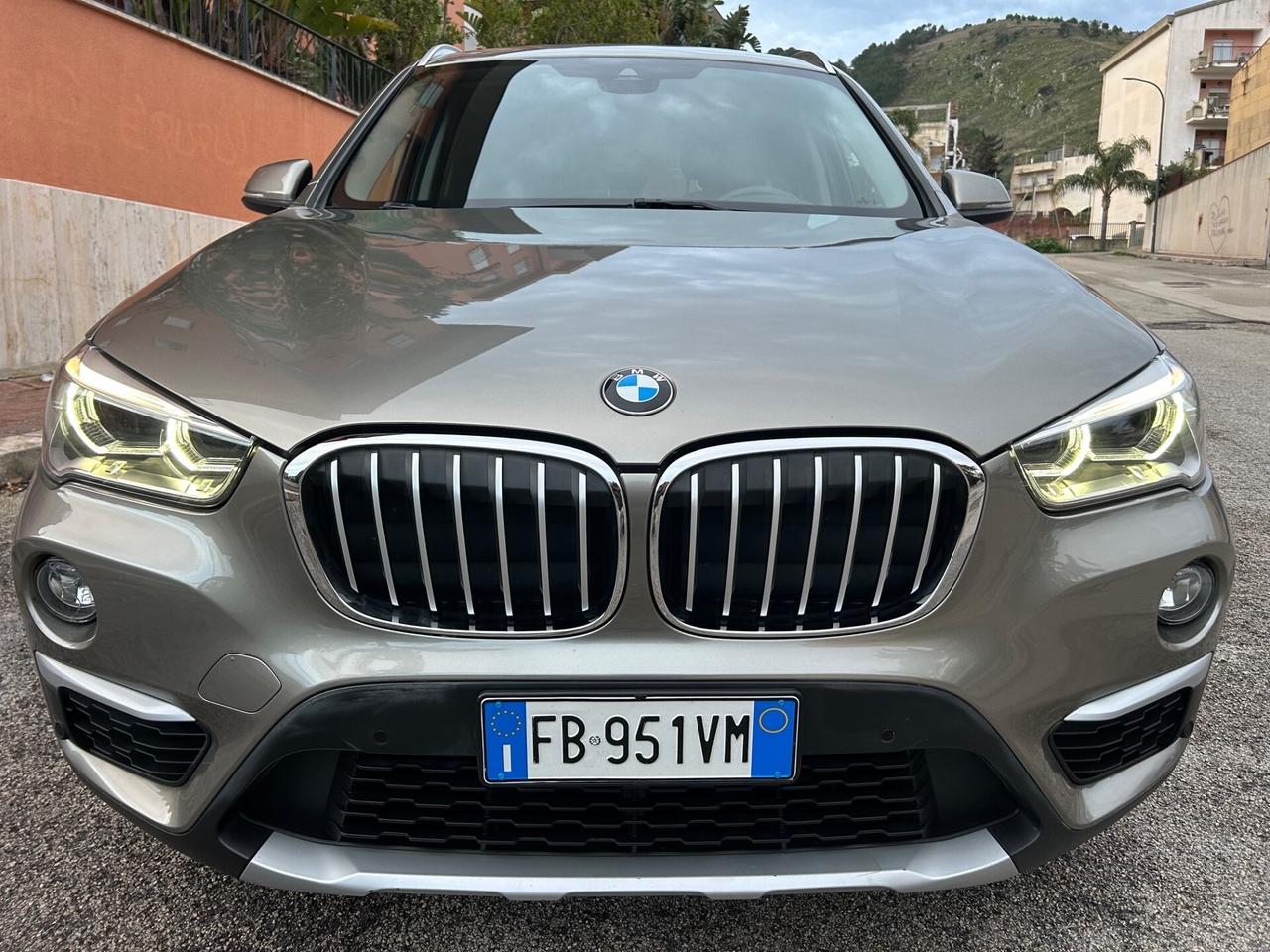 Bmw X1 xDrive20d xLine. Strafull !!!