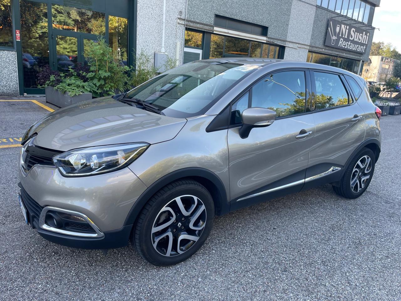 Renault Captur 1.5 dCi 8V 90 CV*Neopatentati*Automatik*Cerchi*