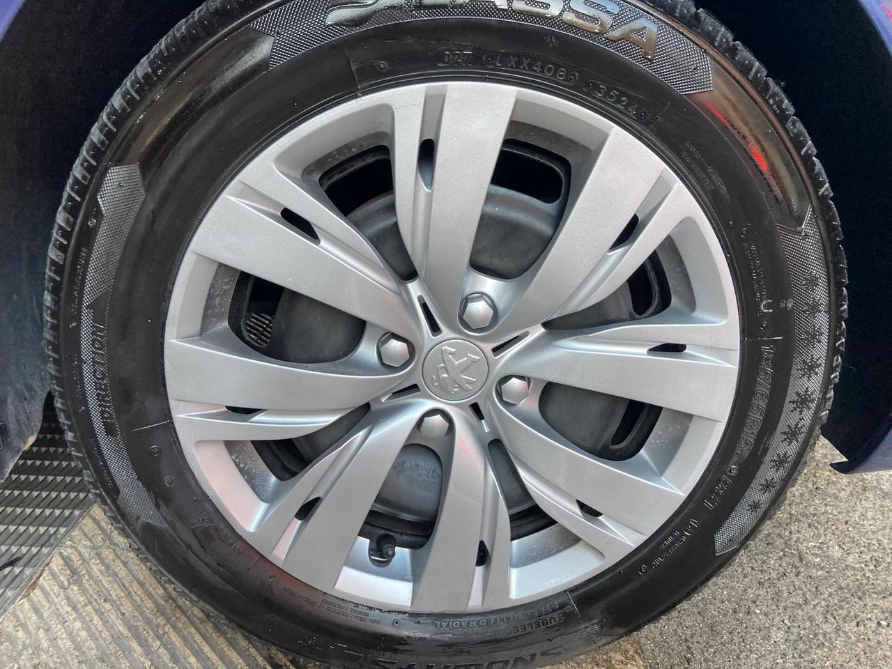 Peugeot 208 1.4 HDi - IDEALE X NEOPATENTATI - 2013