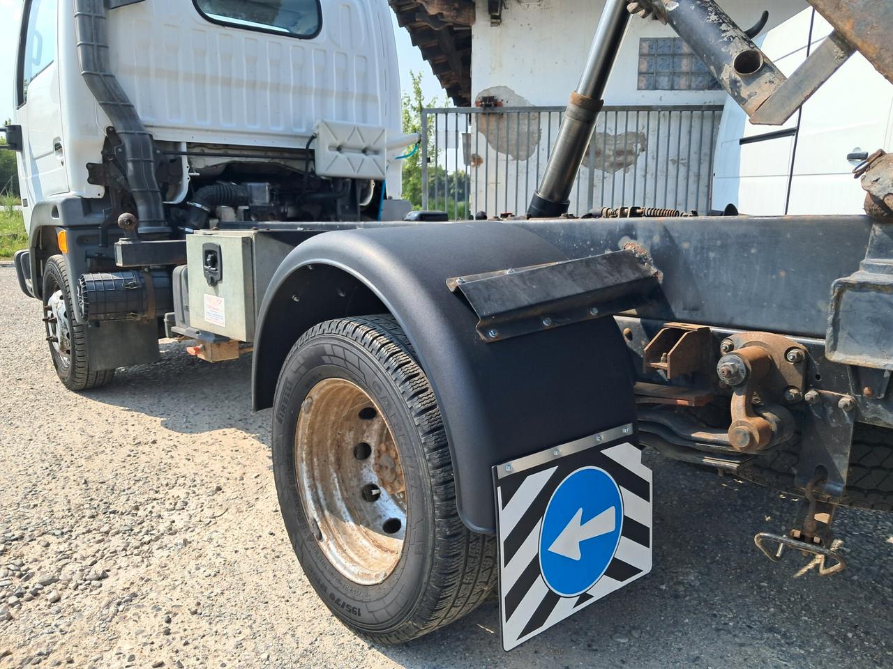 CABSTAR 3.0 RIBALTABILE TRILATERALE