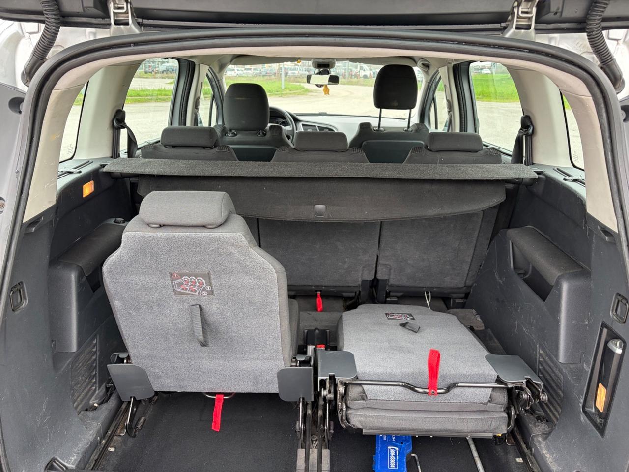 Peugeot 5008 1.6 diesel 2013 7 posti