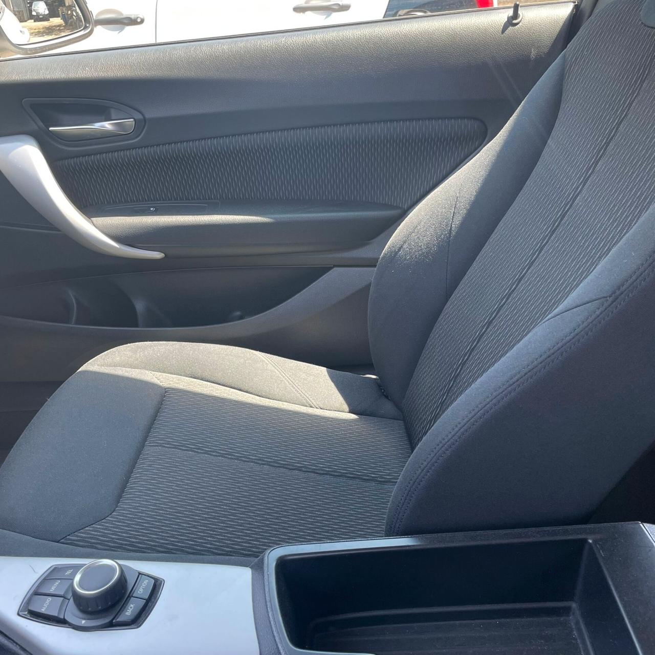 Bmw 114 114i 3p. Joy