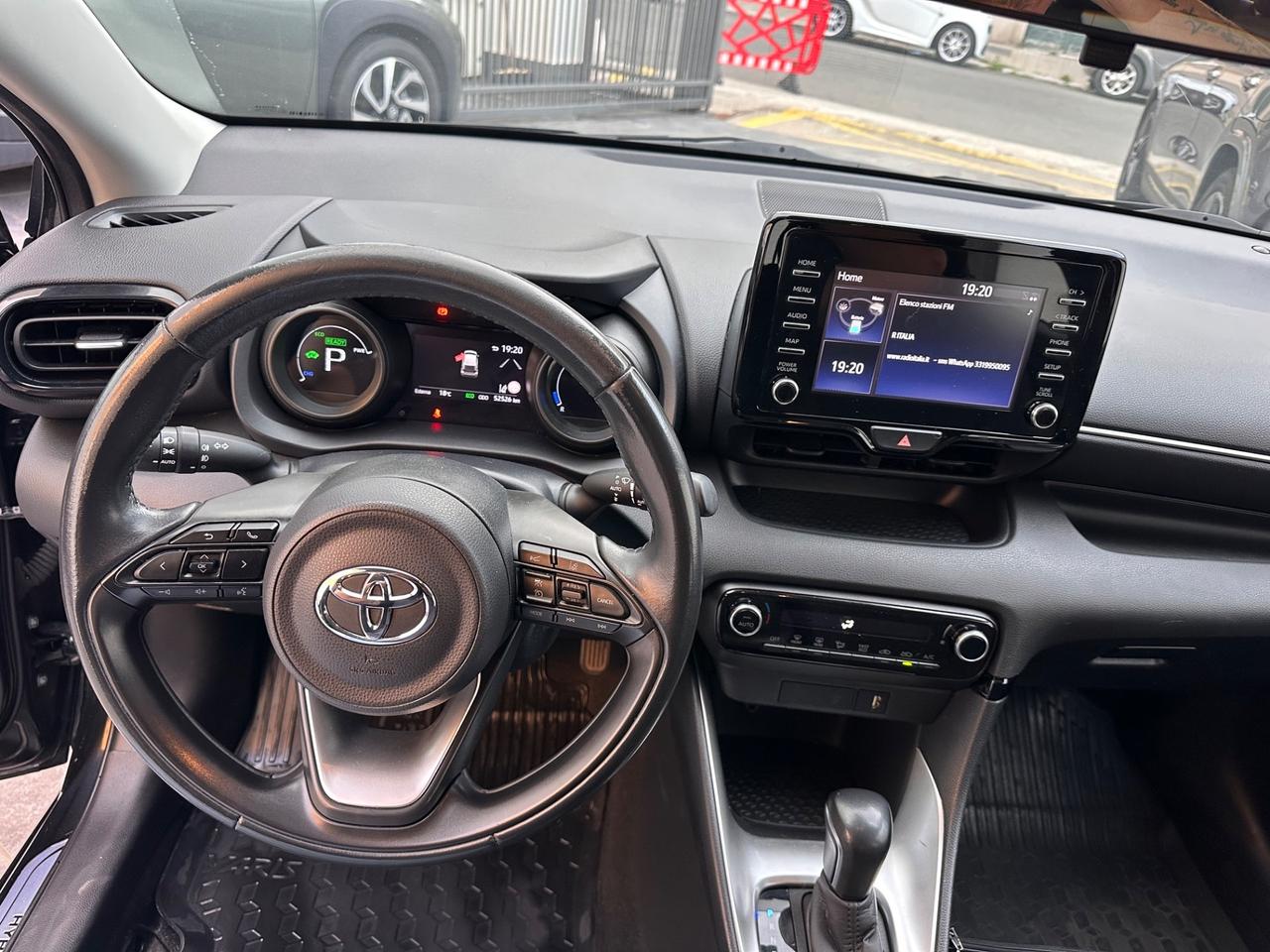 Toyota Yaris 1.5 Hybrid 5 porte Lounge