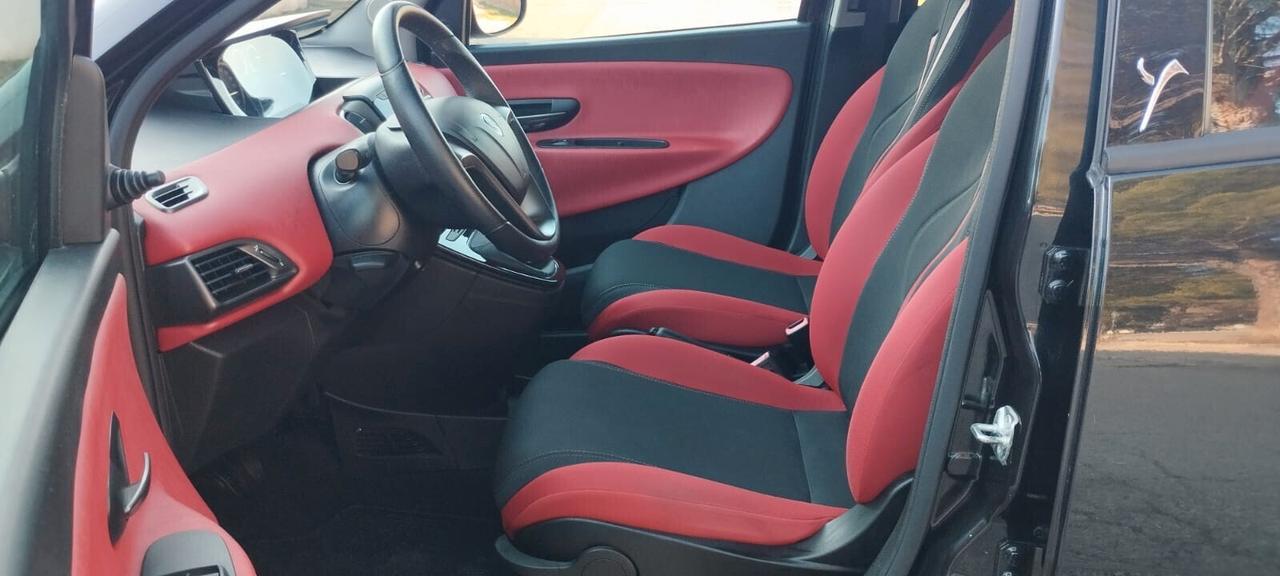 Lancia Ypsilon 1.2 69 CV 5 porte S&S Gold