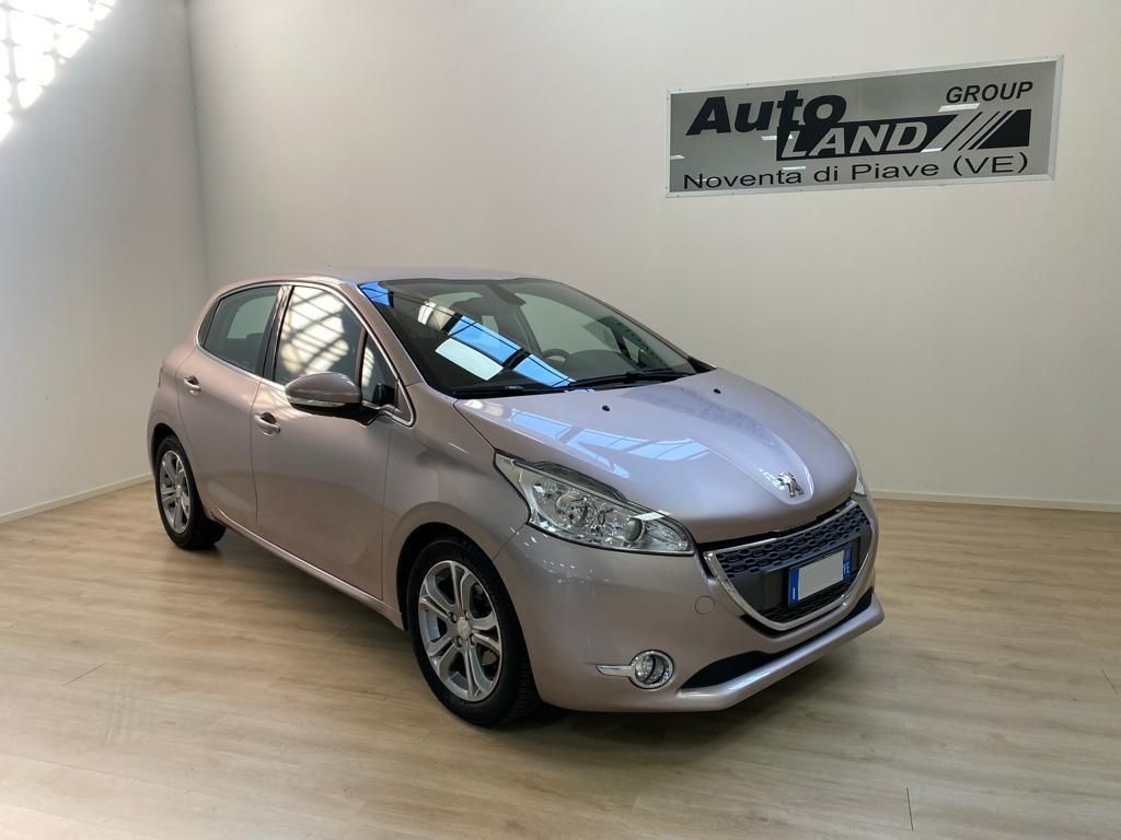 PEUGEOT 208 1.4 VTi 95 CV 5p. Allure