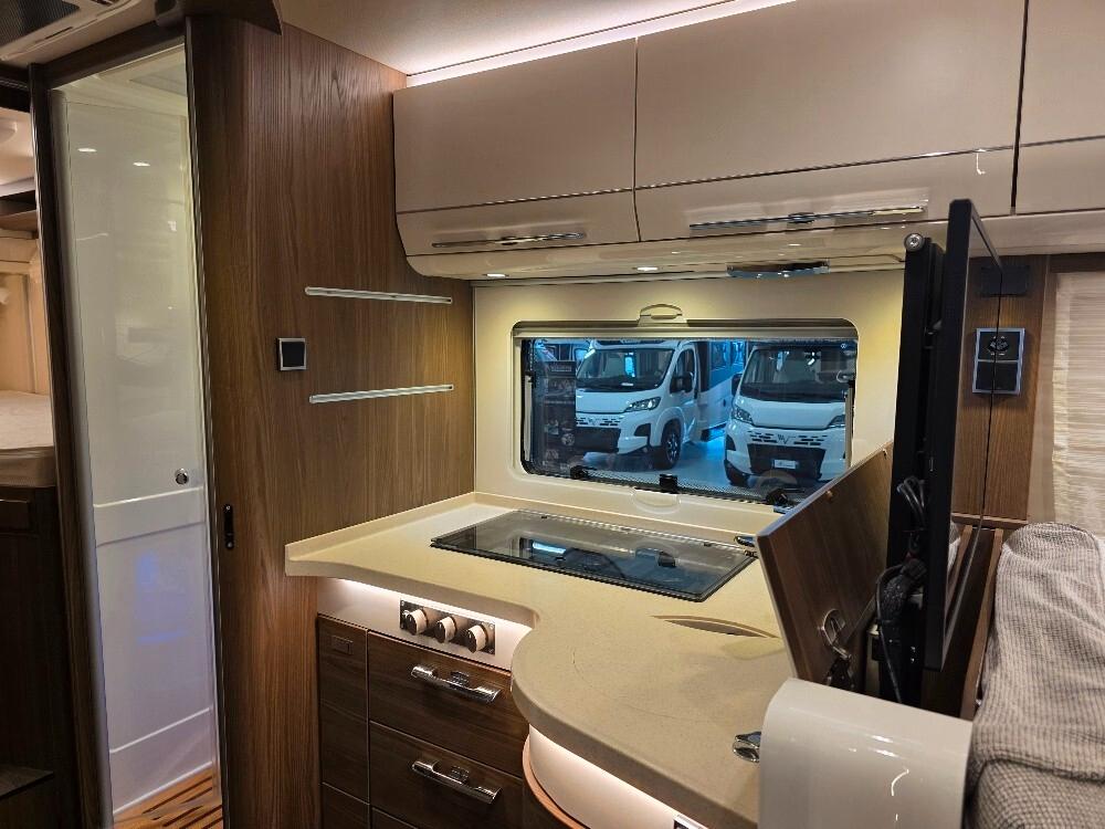 CAMPER HYMER B-KLASSE SL 704