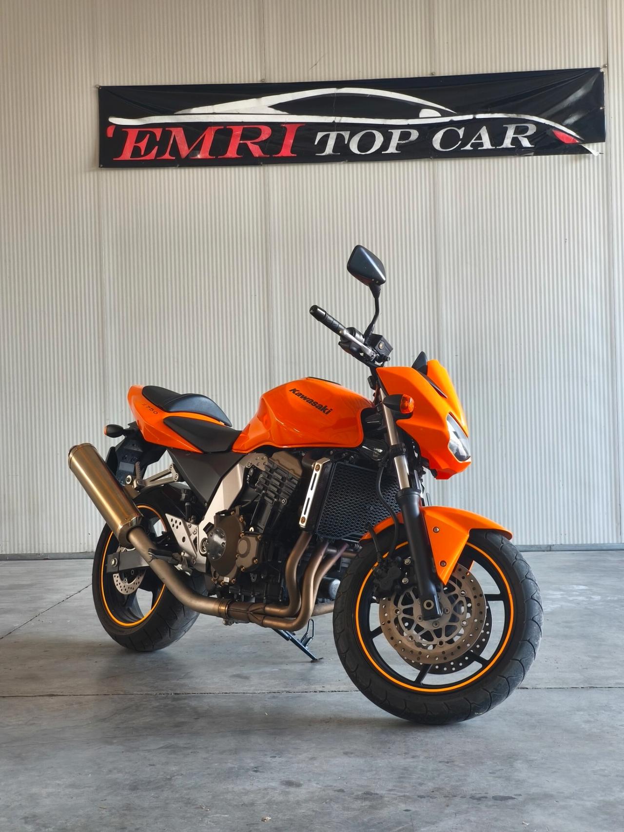 Kawasaki Z 750 con soli 5.700km