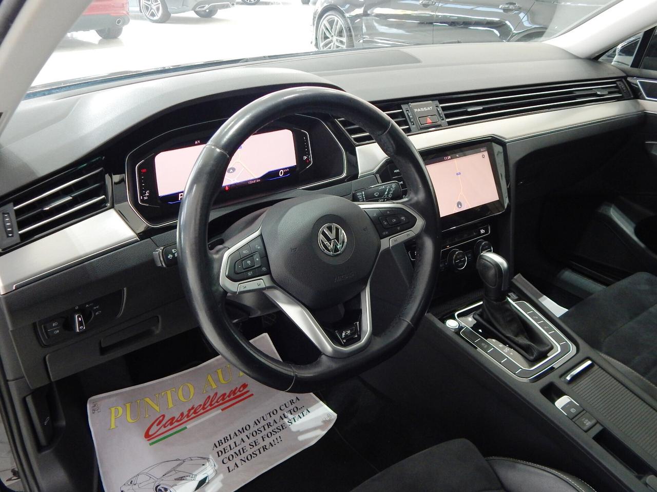 Volkswagen Passat Variant 2.0TDI R-LINE Executive 150cv DSG TETTO-NAVI-PELLE