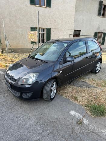 Ford fiesta 1.4 diesel neopatentati