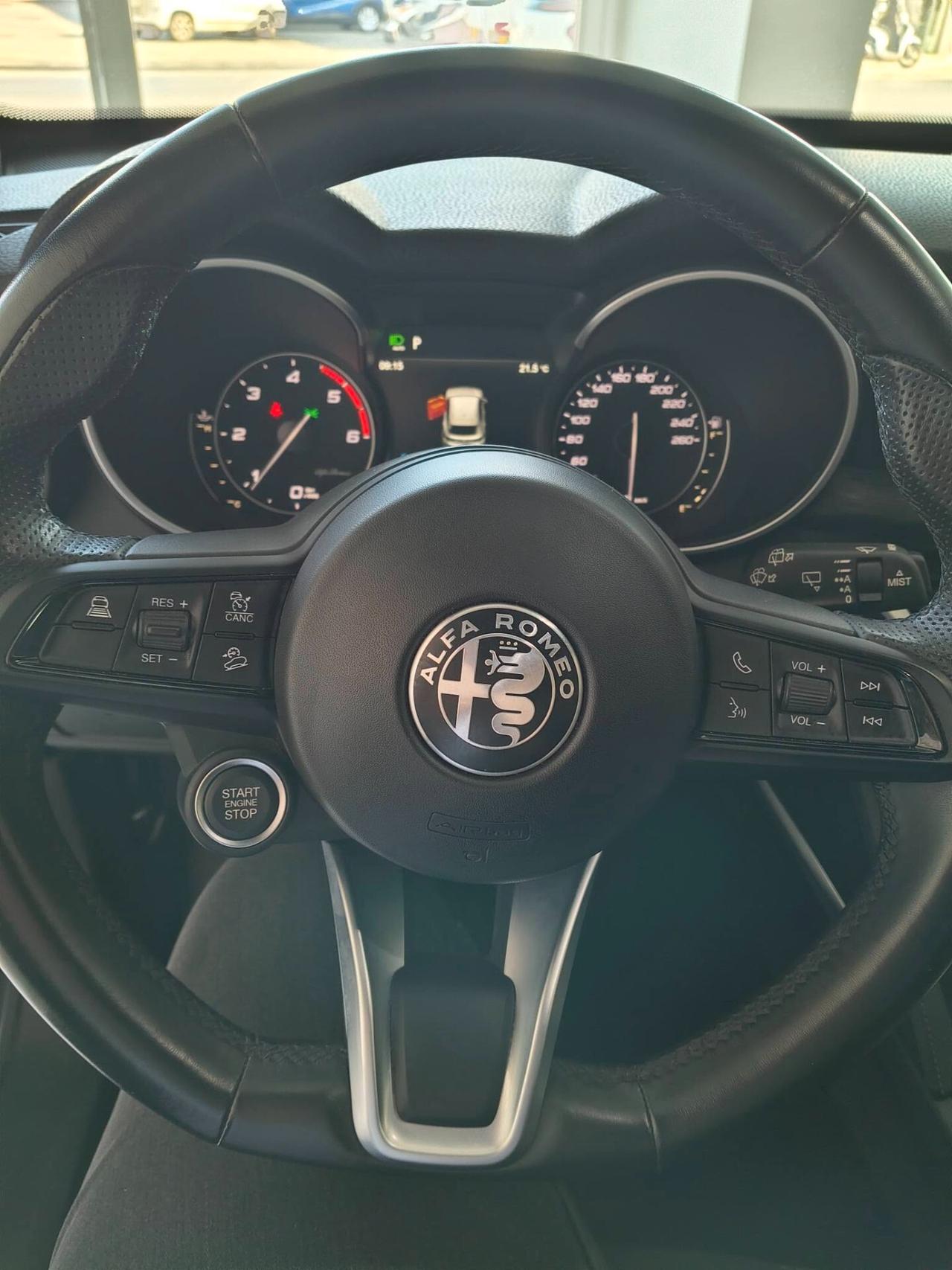 Alfa Romeo Stelvio 2.2 Turbodiesel 160 CV AT8 RWD Business