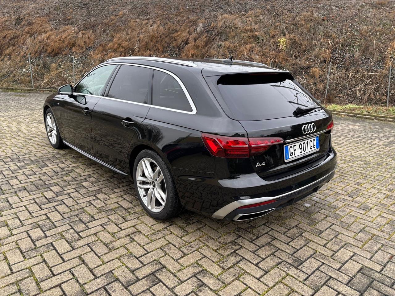 Audi A4 Avant 35 TDI/163 CV S tronic S line edition