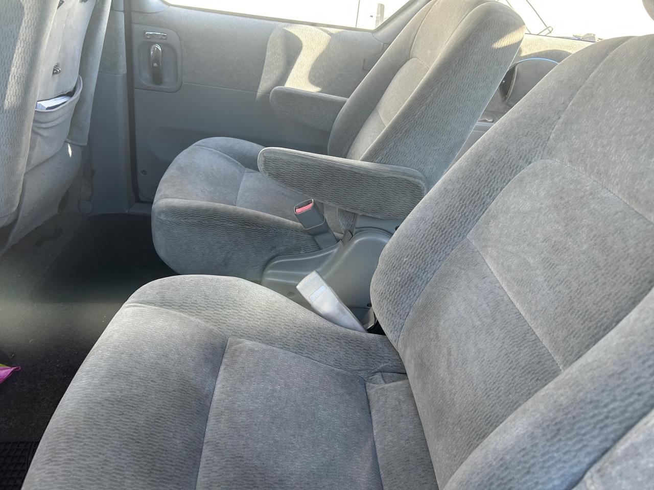 Kia Carnival 2.9 16V CRDi cat EX Van