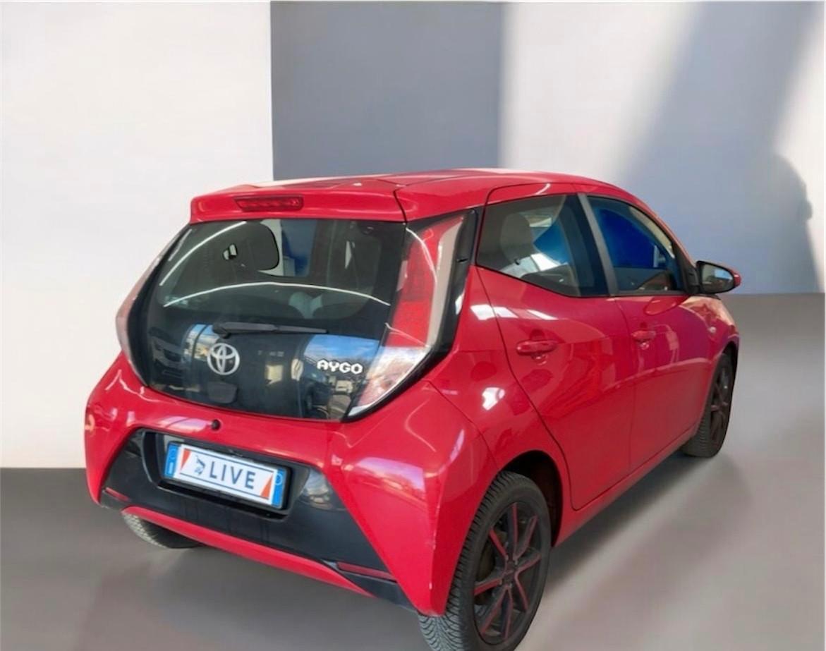 Toyota Aygo 1.0 x-play