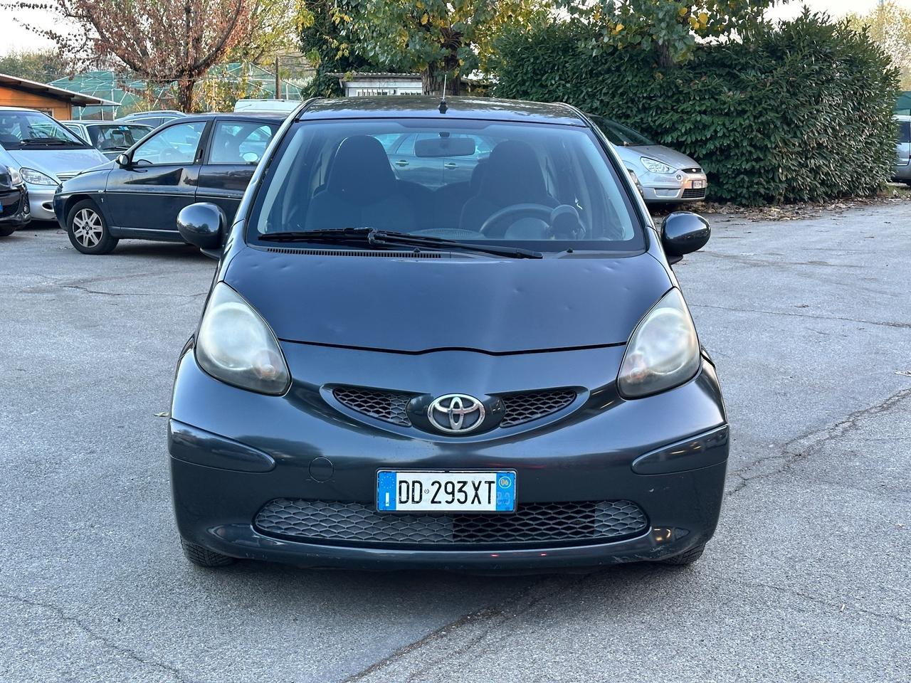 Toyota Aygo 1.0 12V VVT-i 5 porte Sol