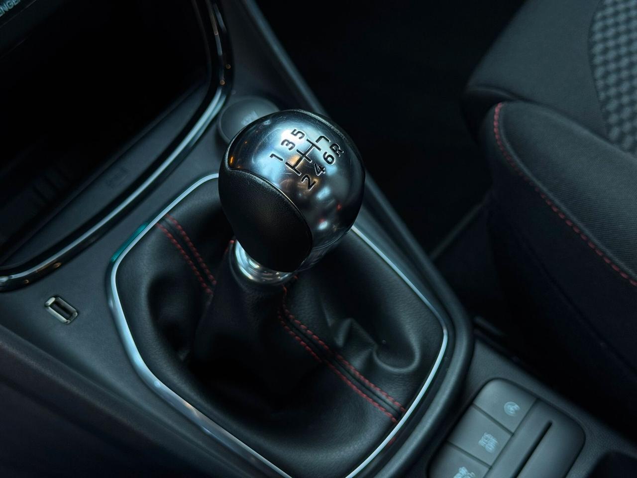 Ford Puma 1.0 EcoBoost Hybrid 125 CV S&S ST-Line