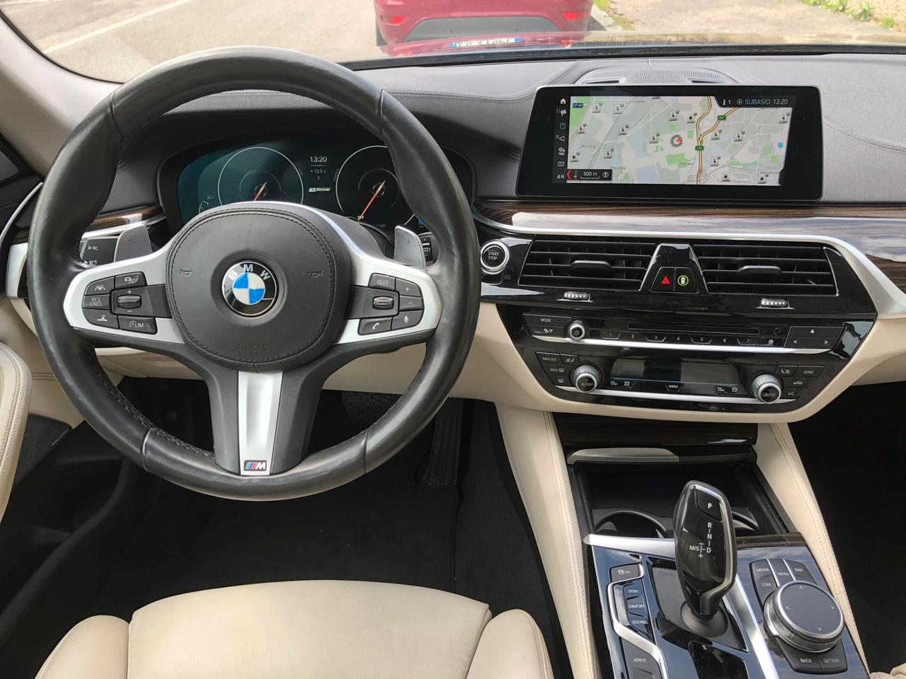 BMW 530 e Luxury - AUT/NAVI/CAMERA/PDC/CERCHI18