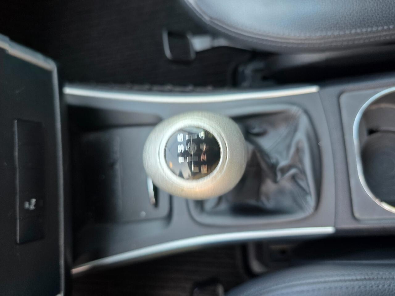 M.B B200 2.0D 140CV 126000KM-2011