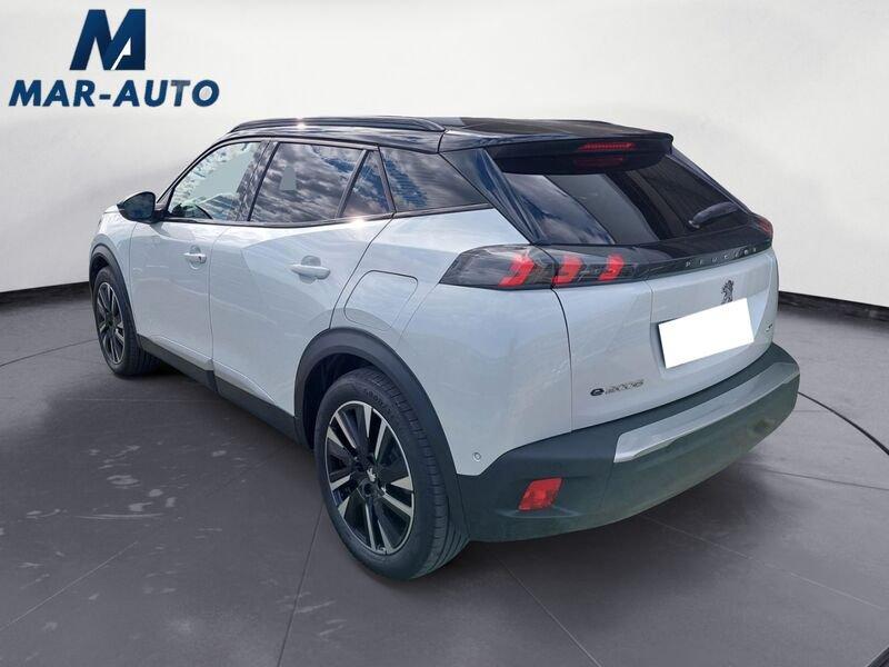Peugeot 2008 e-2008 GT 100kW