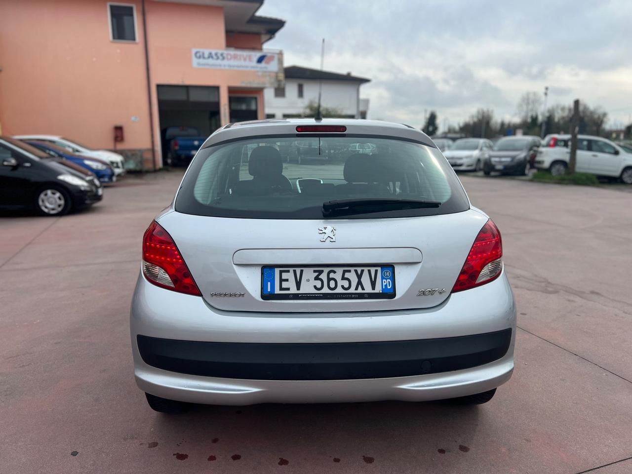 Peugeot 207 Plus 1.4 HDi 70CV 5 porte