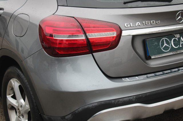 MERCEDES-BENZ GLA 180 d Sport