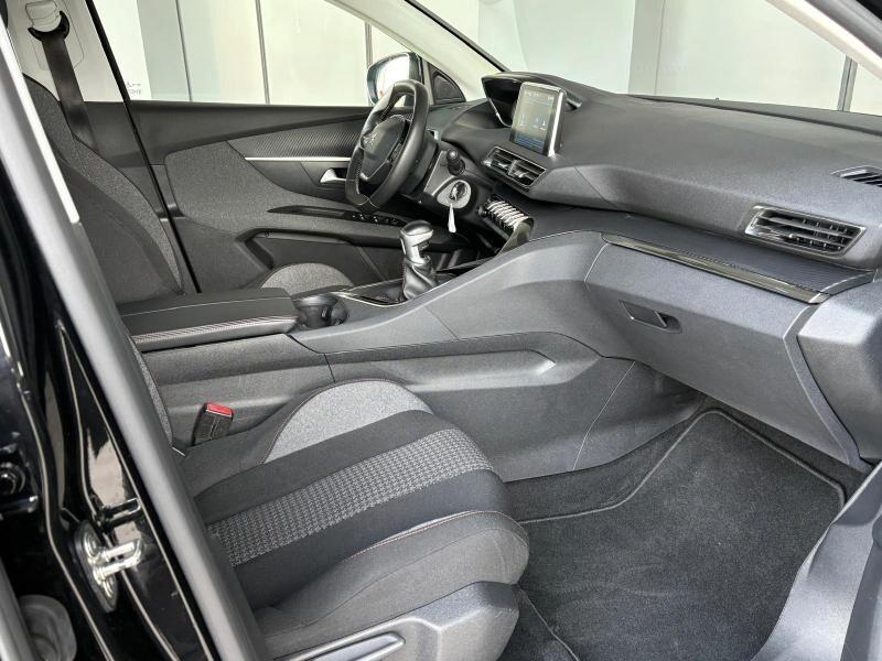 Peugeot 3008 BlueHDi 130 S&S Active