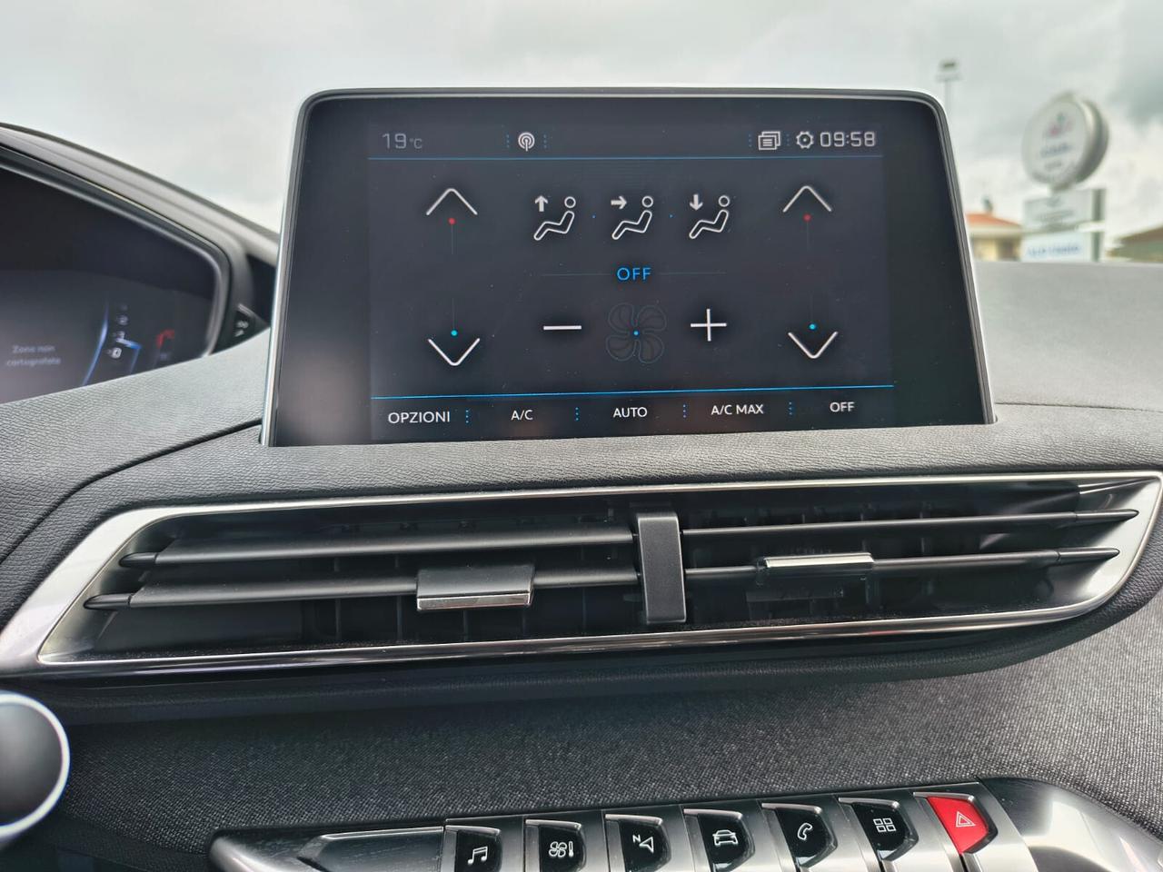Peugeot 5008 *7 POSTI* 1.5 BlueHDi *AUTOMATICO*