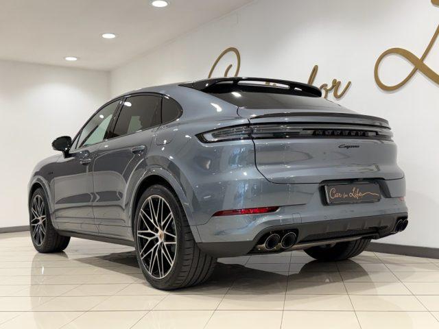 PORSCHE Cayenne 3.0 V6 E-Hybrid Black Edition