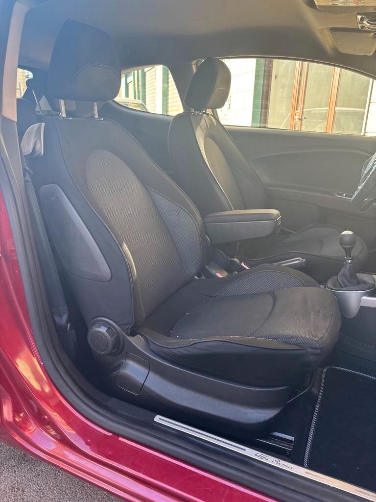 Alfa Romeo MiTo 1.3 JTDm-2 95 CV S&S Distinctive