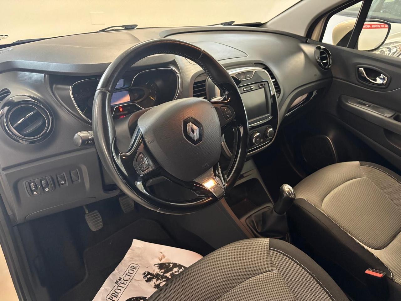 RENAULT CAPTUR ANNO 2013 DS 1.5 ADATTA NEOPATENTATI KM 147 MILA
