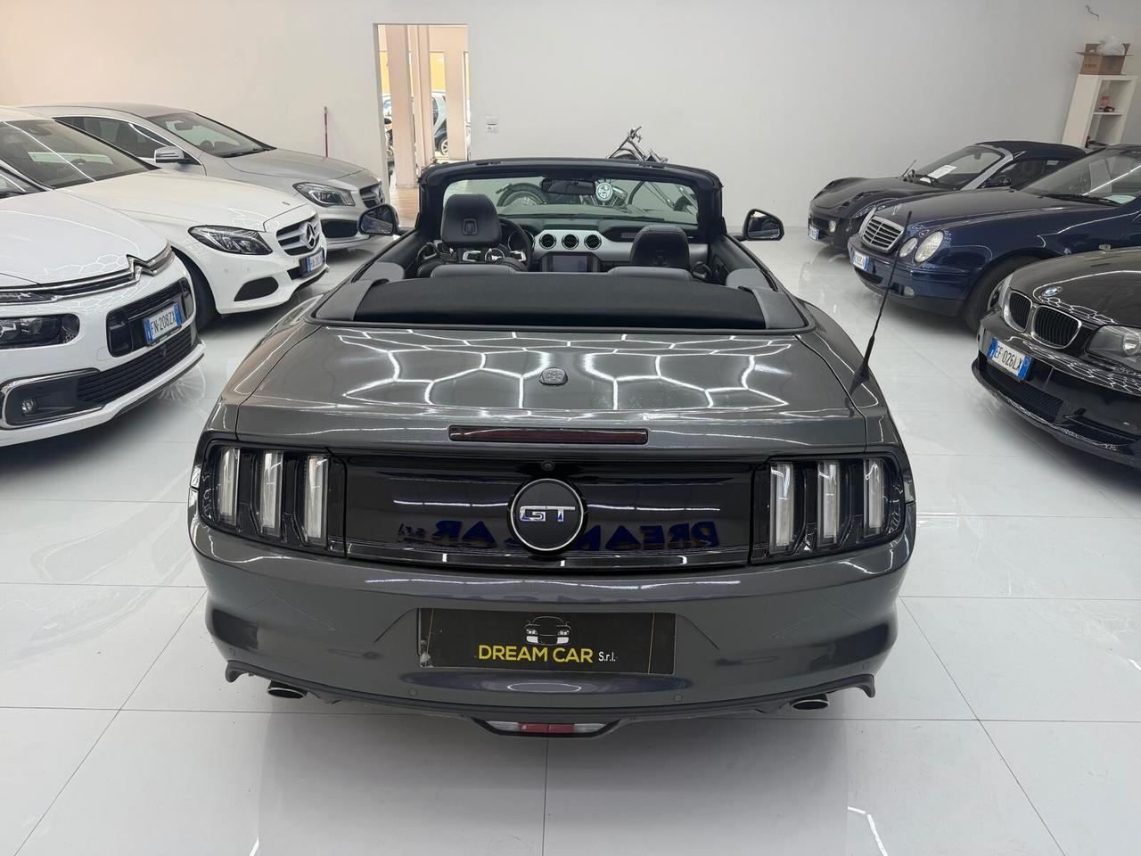 Ford Mustang Convertible 5.0 V8 421CV - Benzina