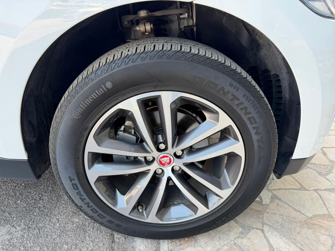 Jaguar F-Pace 2.0 D 180 CV AWD aut. Portfolio