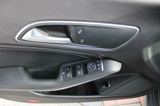MERCEDES-BENZ CLA 200 CDI Sport TETTO-18"-KAMERA