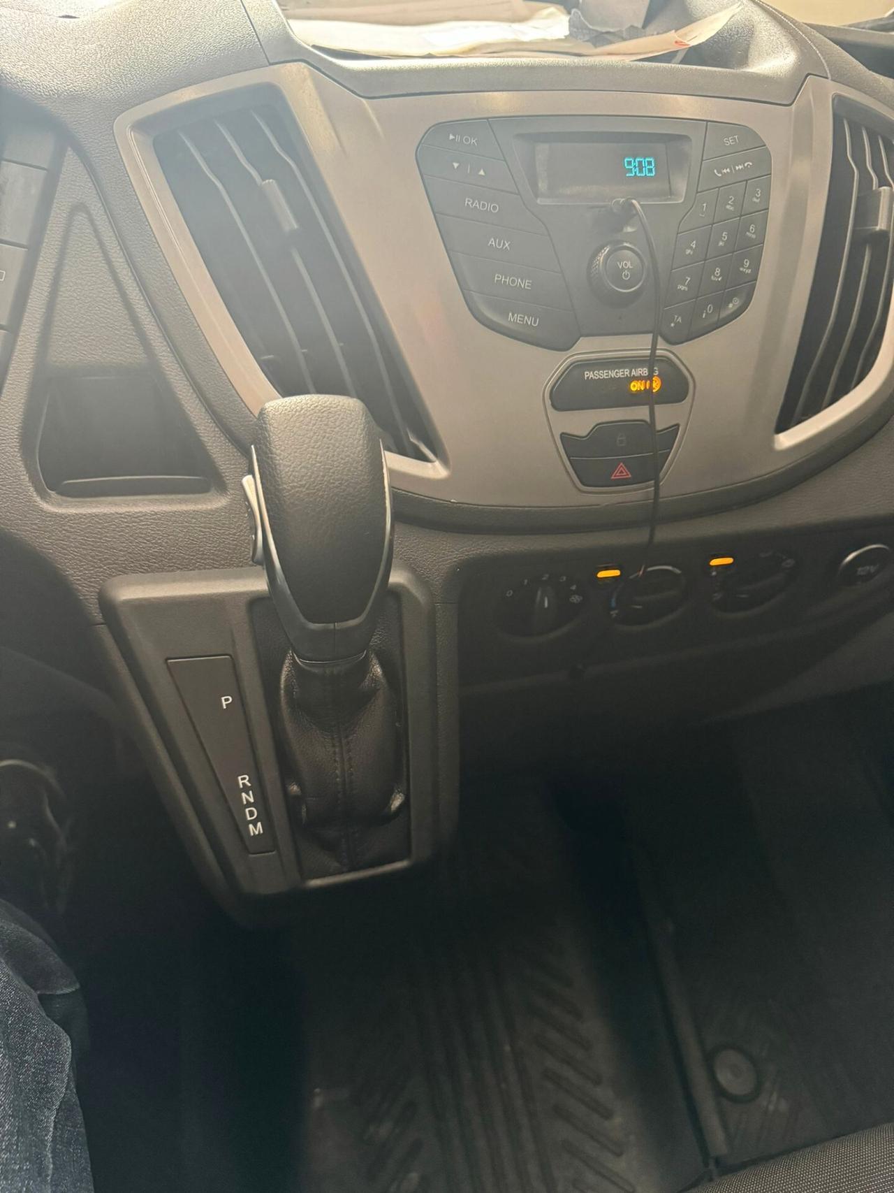 FORD TRANSIT CUSTOM 9 POSTI