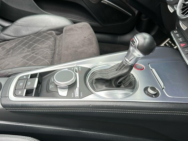 Audi TT TTS Roadster 2.0 TFSI 310 CV quattro S tronic