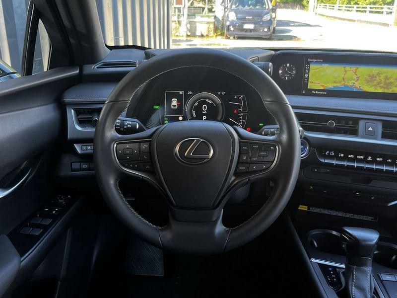 Lexus UX 250h 2.0 Luxury 4wd cvt
