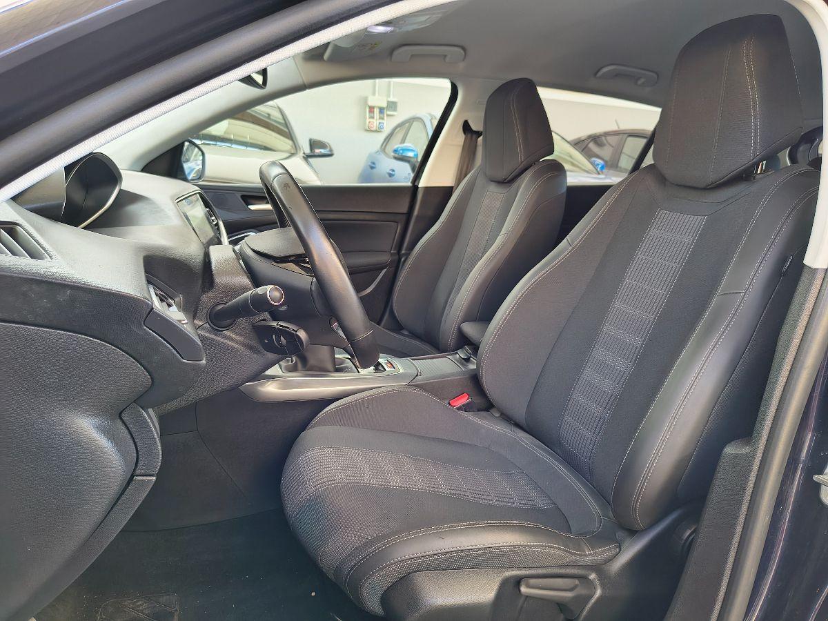 PEUGEOT - 308 - PureTech Turbo 130 S&S Allure