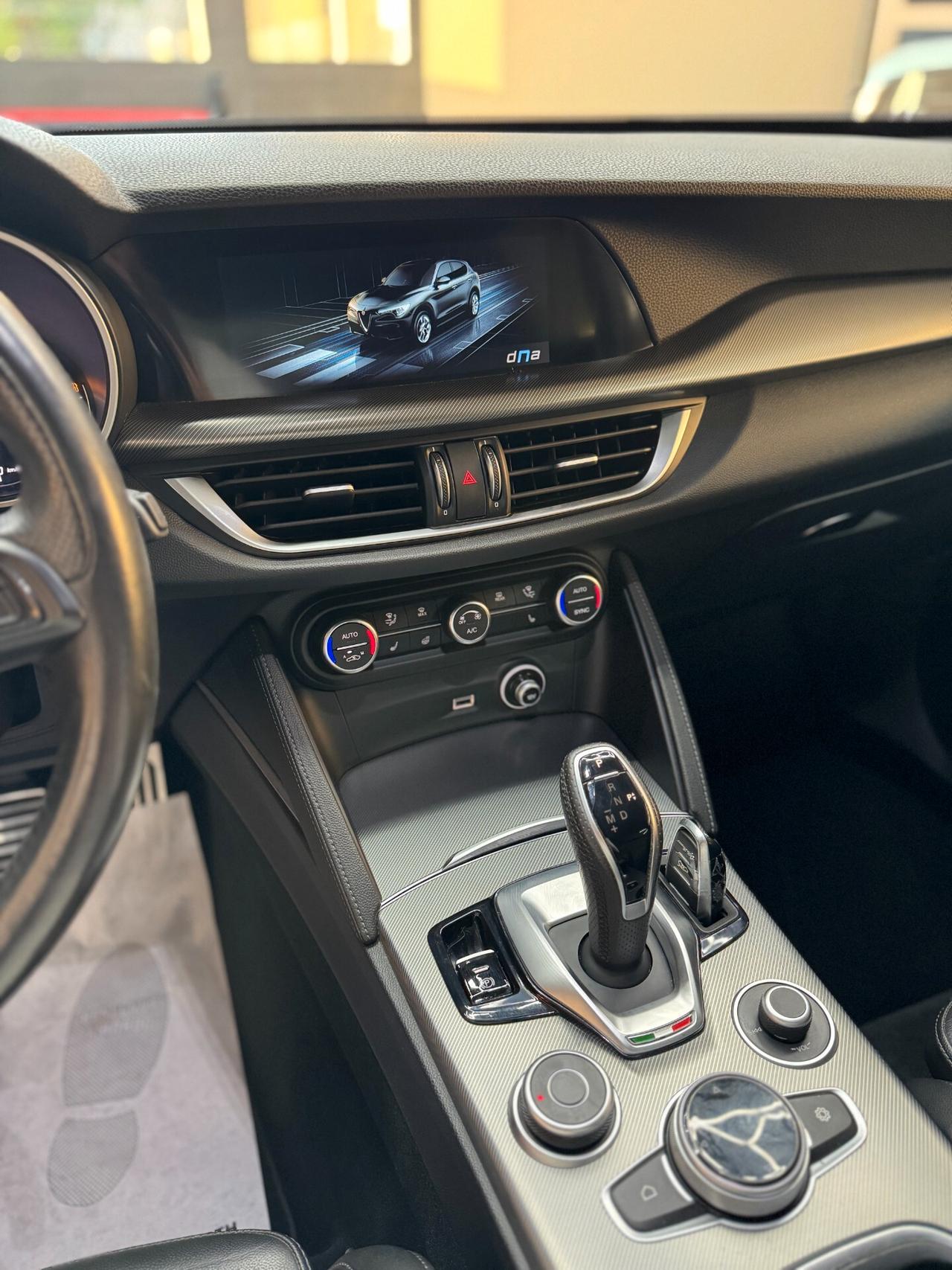 Alfa Romeo Stelvio 2.2 Turbodiesel 210 CV AT8 Q4 Veloce