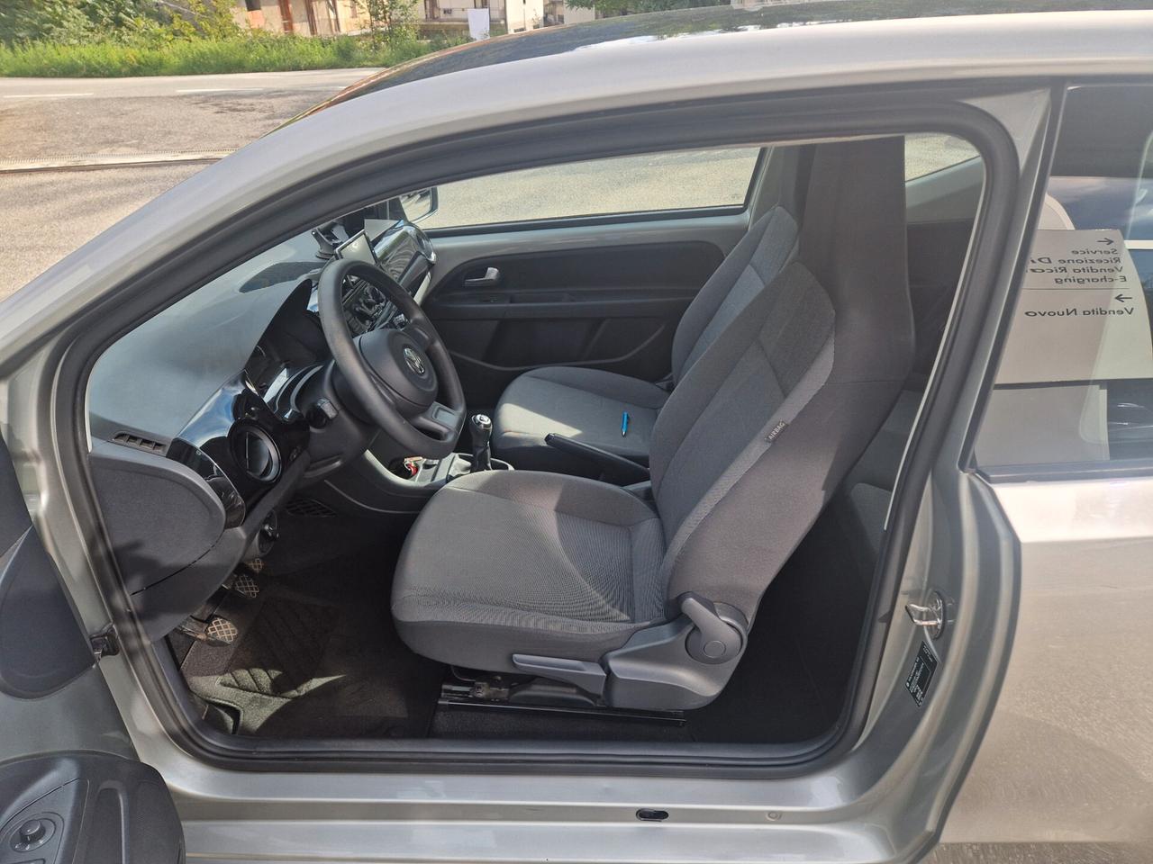 Volkswagen up! 1.0 3p. take