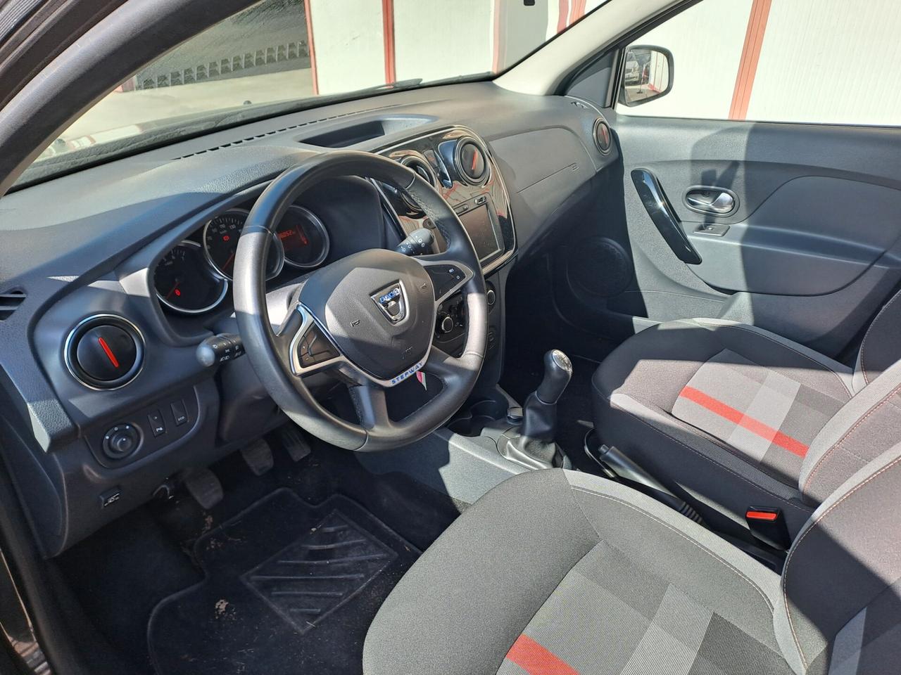 Dacia Sandero 0.9 TCe 12V TurboGPL 90CV Start&Stop Essential