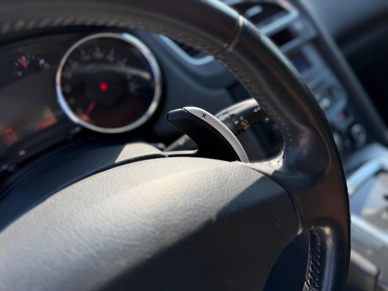 Peugeot 5008 1.6 e-HDi 112CV Stop&Start cambio robotizzato Tecno