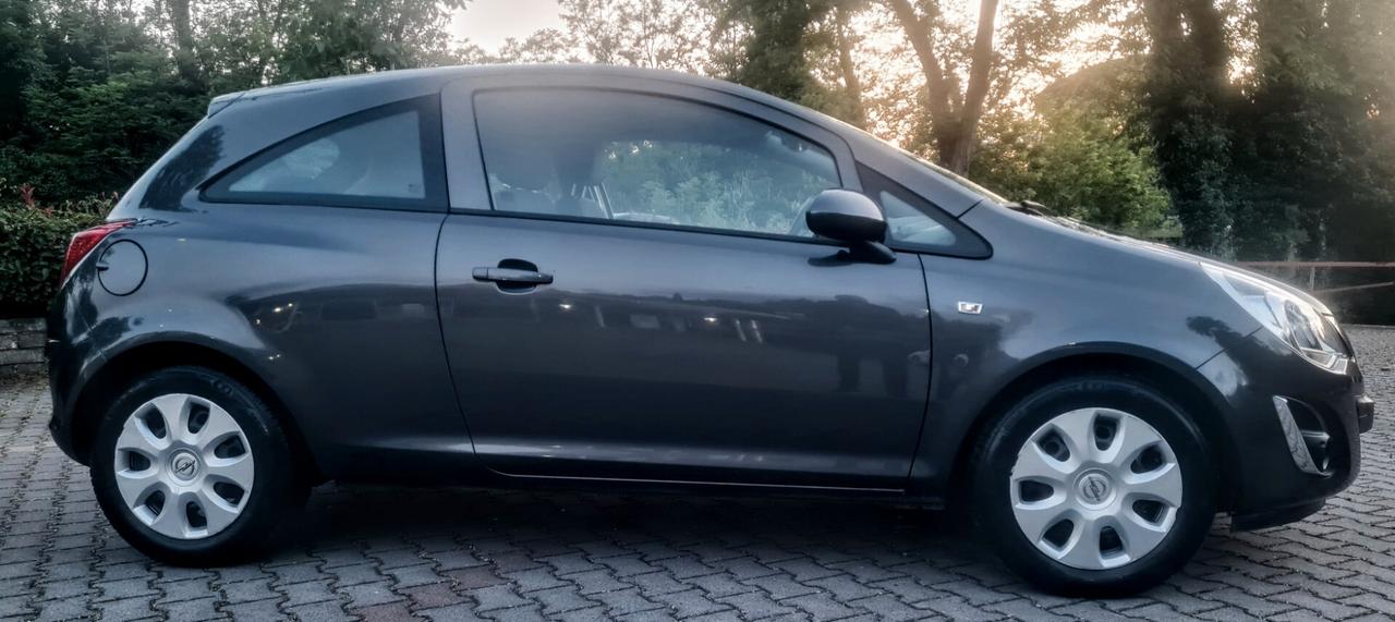 Opel Corsa 1.2 85CV * UNICOPROPRIETARIO *GPL-TECH b-color