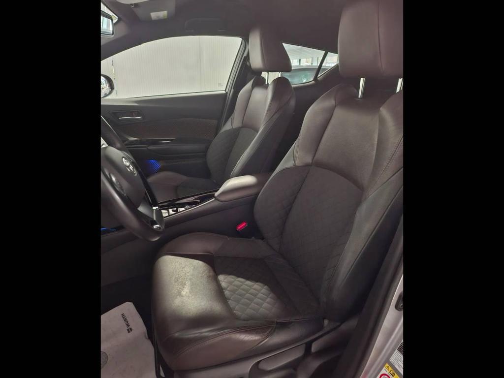 Toyota C-HR 5 Porte 1.8 Hybrid Lounge 2WD E-CVT