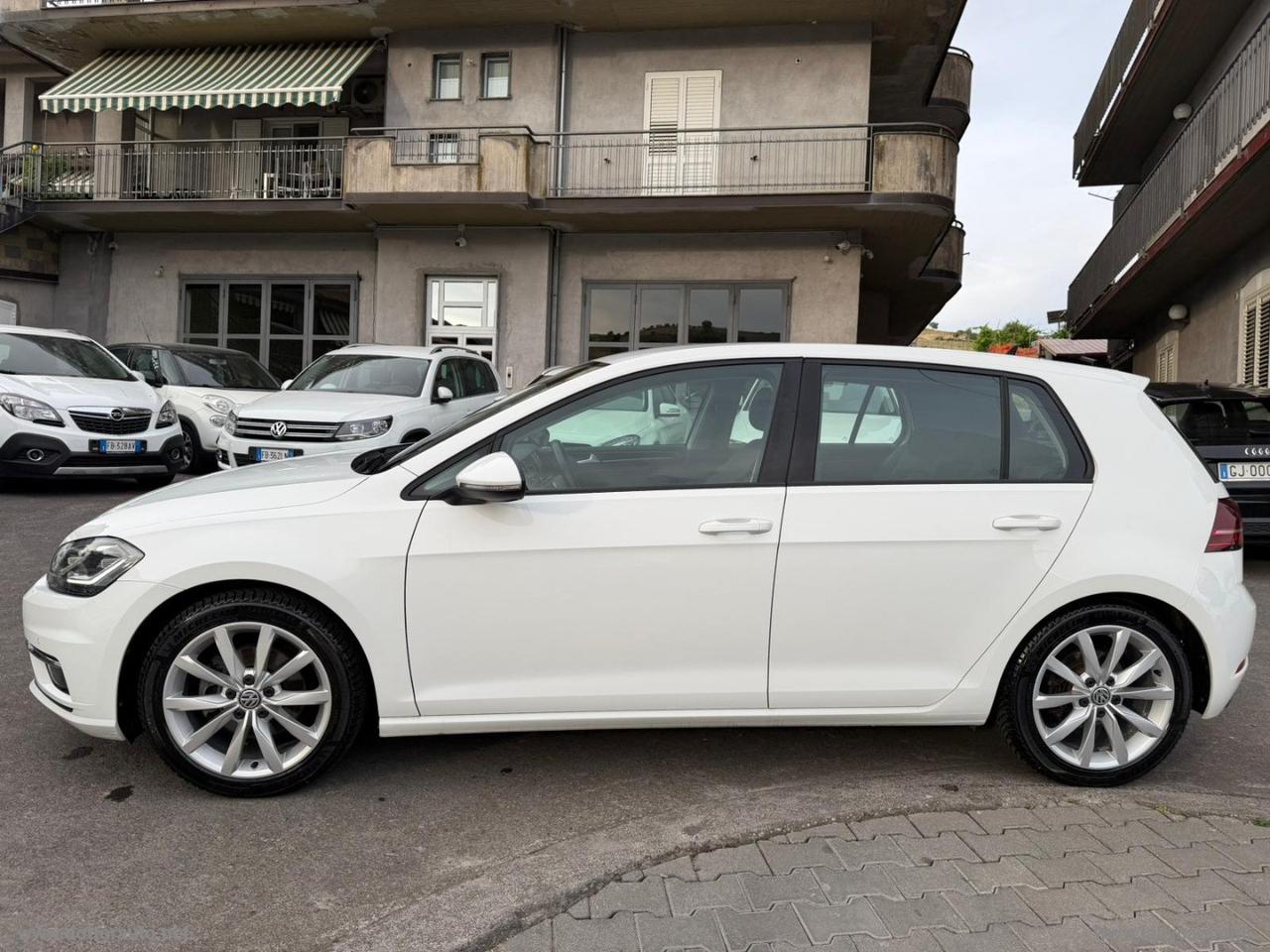 VOLKSWAGEN Golf 7.5 2.0 TDI 5p. Executive BMT
