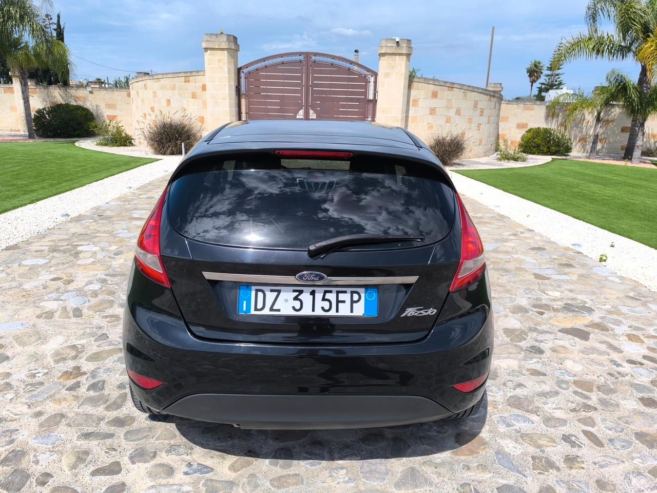 Ford Fiesta 1.2 82CV 3 porte Titanium perfetta full optional