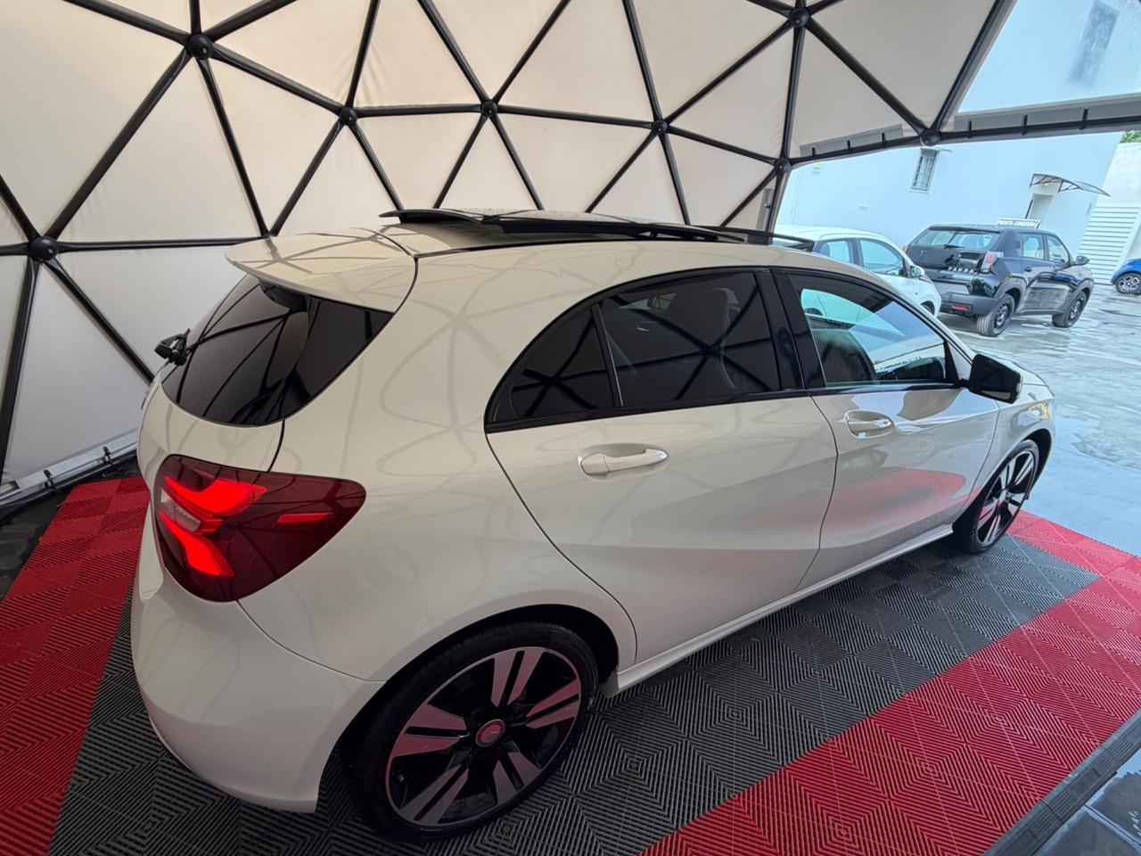 Mercedes-benz A 180 d Premium
