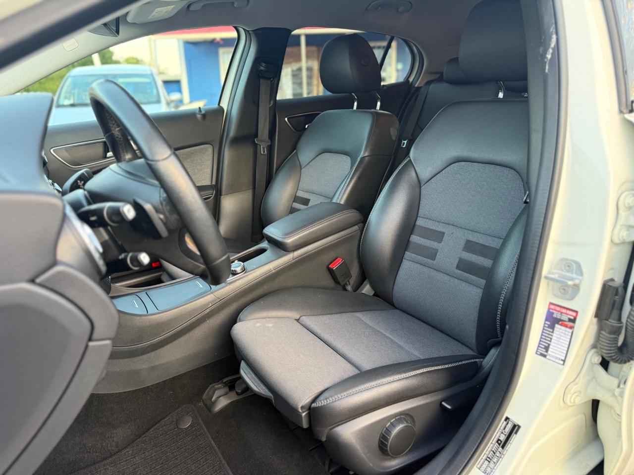 Mercedes-benz GLA 180 d Automatic Executive
